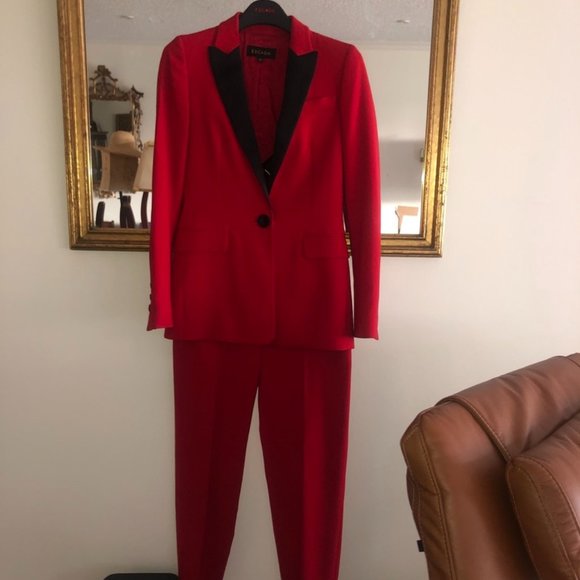 Escada Pant Suit Size 32 Red Black Lapels - Picture 1 of 1